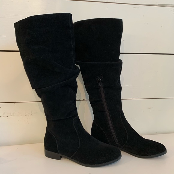 Steve Madden Black Suede Slouch Beacon Boots - EUC - Picture 6 of 8